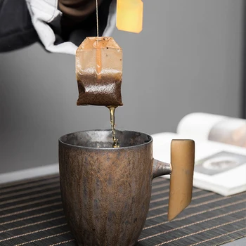 Radošā Japāņu Keramikas Kafijas Krūze Akrobāts Rūsas Glazūru Ar Koka Rokturi Tēja Piens Alus Ūdens Kausa Mājas Biroja Drinkware