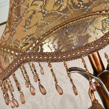 Eiropas stila radošu personību retro dzīvojamā istaba studiju guļamistabas gultas lampa luksusa retro princese siltā galda lampa WF109