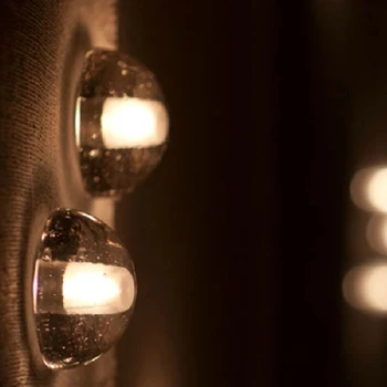 Ziemeļvalstu mūsdienu minimālisma sienas gaismas dzīvojamā istaba eju kāpnes, guļamistabas gultas lampa, led radošo kristāla sienas lampas