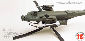 1/72 AH - 64 Apache Gunships Samontēti Gaisa kuģa Modeli 12488