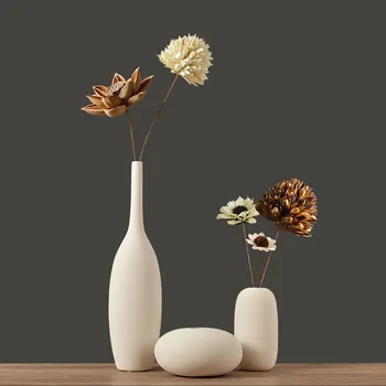 Ziemeļvalstu keramikas vāzes mūsdienu vienkāršu baltu ziedu kompozīcijas, sauso ziedu, ziedu, viesistaba, ēdamistaba apdare