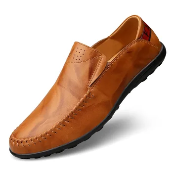 Vīriešu kurpes ikdienas ādas kurpes pavasara un rudens pātagot kopumu, kājas 