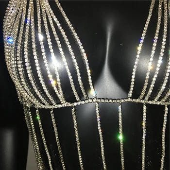 FestivalQueen sexy luksusa rhinestone metāla ķēdes svārki un dziļš v kultūraugu top zelts, sudrabs backless naktsklubs, 2 gabali sievietēm komplekti
