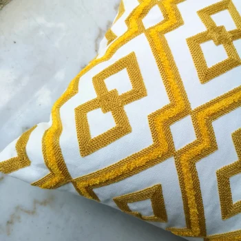Dzeltena Spilvena Vāka Gudrs Dimanta Ģeometriskā Izšuvumi spilvendrānā ar Dīvānu Vienkāršas Mājas Dekoratīvā 45x45cm Dīvāns Gulta