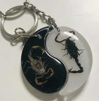 BEZMAKSAS PIEGĀDE YQTDMY jaunākās modes stila zelta black scorpion king atdzist divu krāsu apakšā keychain