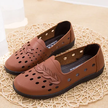 Vasaras elpojošs dobi sieviešu dzīvoklis kurpes jaunas vienkāršu neslīdoša mīksta grunts mātes kurpes modes PU ādas valkāt sandales I241