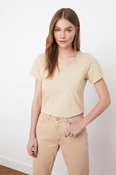 Trendyol 100 Kokvilnas Single Jersey V-veida Kakla Pamata Trikotāžas T-Krekls TWOSS20TS0129