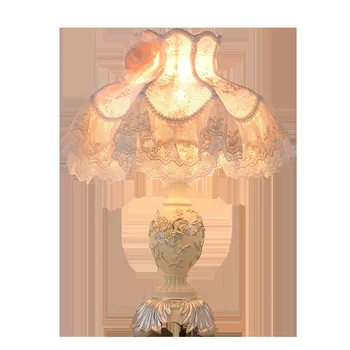 2020. Gadam Creative Galda Lampa, Eiropas Klasisko Luksusa Luksusa Sveķu Retro Mākslas Gultas Lampa