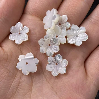 5gab 15mm Carven White Shell Ziedu Tīrs dabīgs Materiāls Ziedlapiņas 3D Ziedu Krelles par Roku Kaklarota DIY Rotaslietu izgatavošana