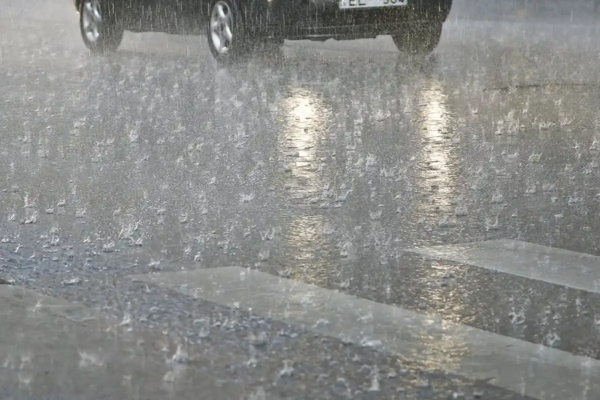 Kā sagatavoties ekstremāliem laikapstākļiem Latvijā?